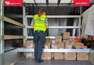 KAS skontrolowała pojazd ciężarowy i przechwyciła nielegalne perfumy