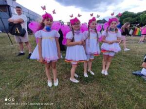 Festyn pełen kolorów i tańca dla Hani i Malwinki